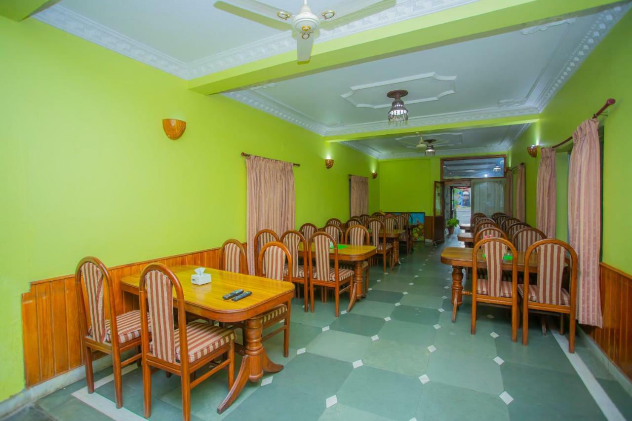 Spot On 445 New Hotel Natureland Pokhara Exterior photo