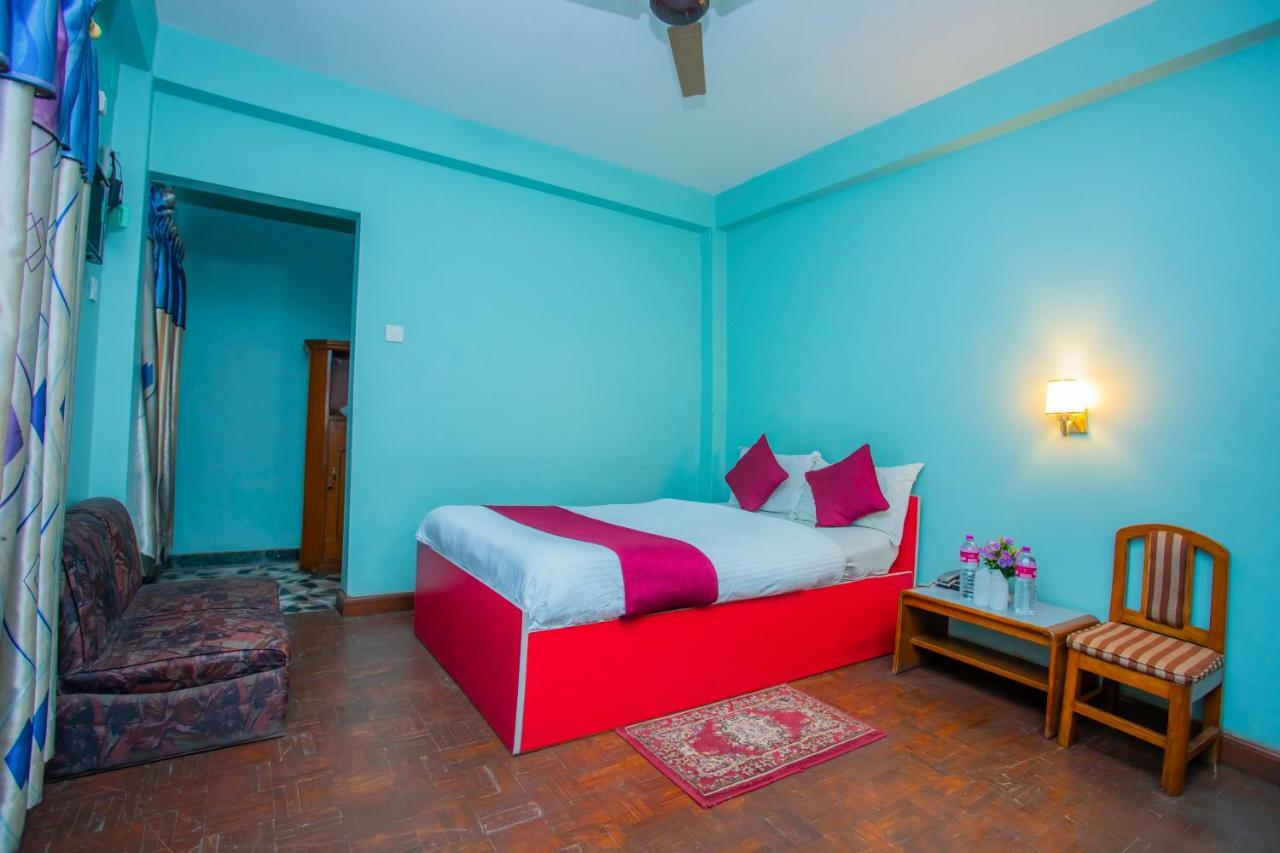 Spot On 445 New Hotel Natureland Pokhara Exterior photo
