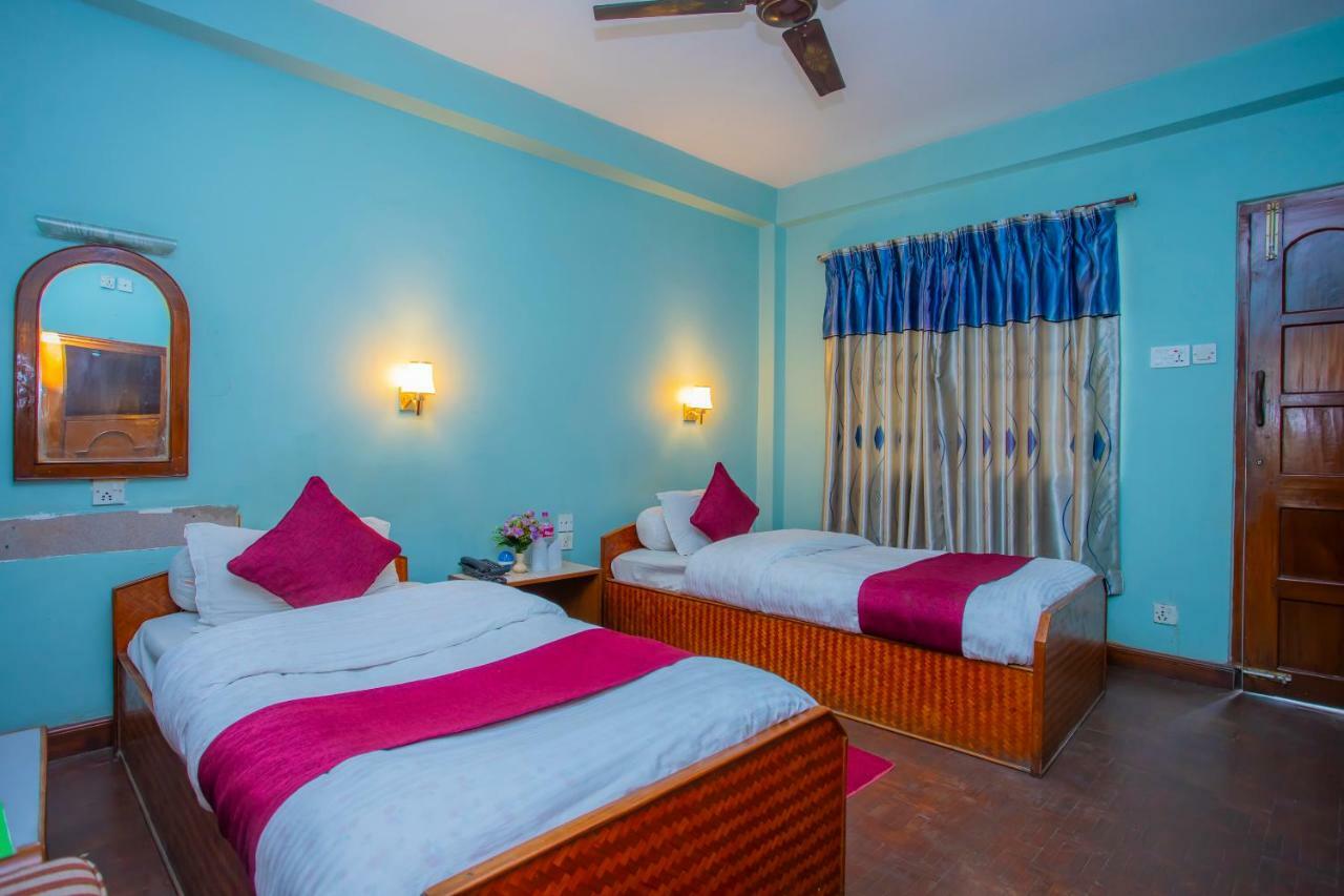 Spot On 445 New Hotel Natureland Pokhara Exterior photo